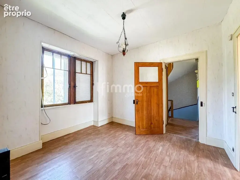 Maison 6 pièces sur 23 ares - photo 11
