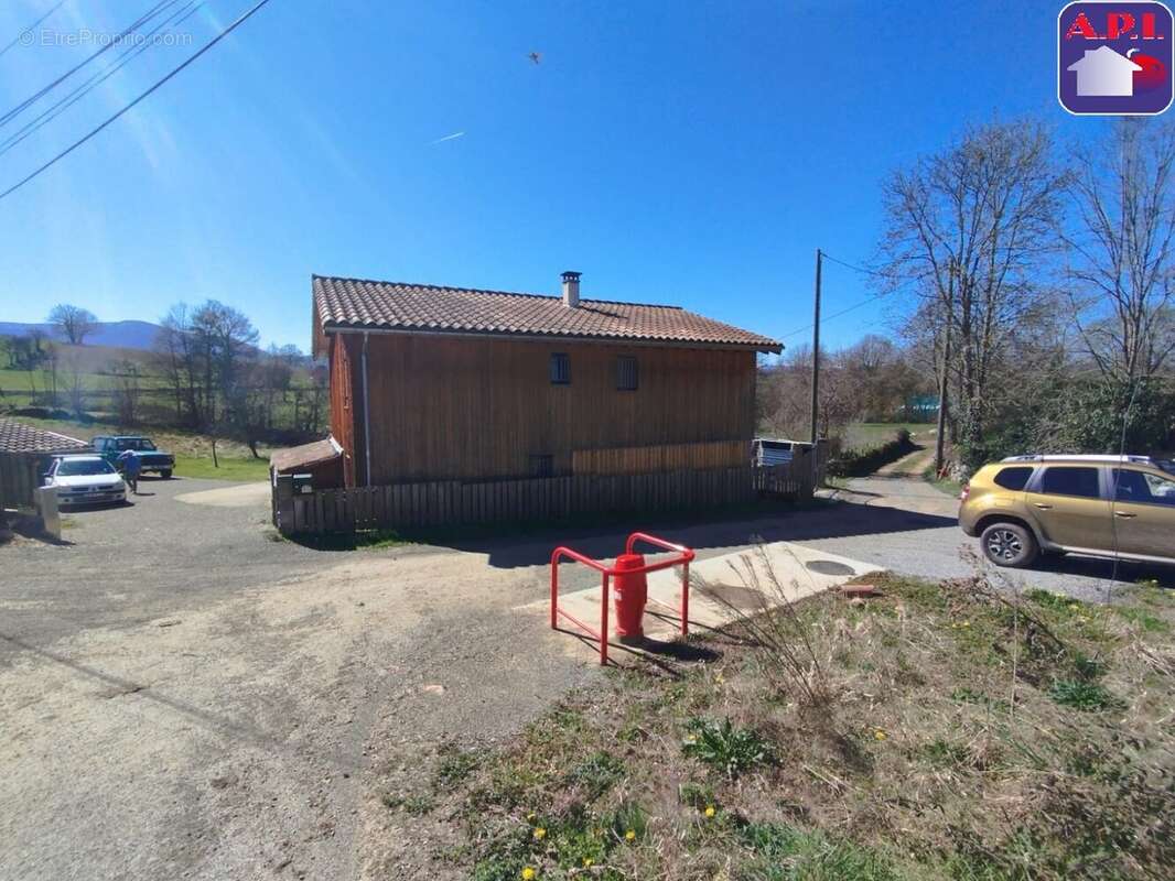 Maison à LESCURE