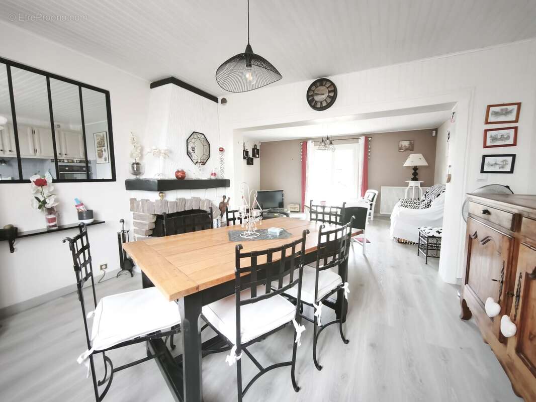 Maison 153 m² à Linars  - photo 25