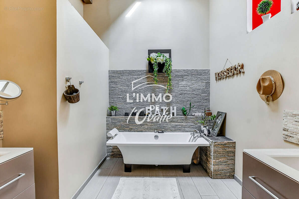 Maison à VILLAUDRIC