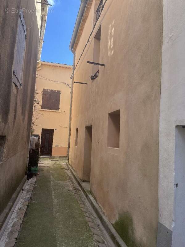 Maison à CESSENON-SUR-ORB