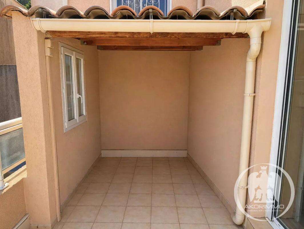 Appartement à EZE