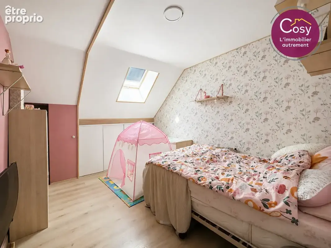 Maison familiale avec grand terrain et dépendances - photo 7