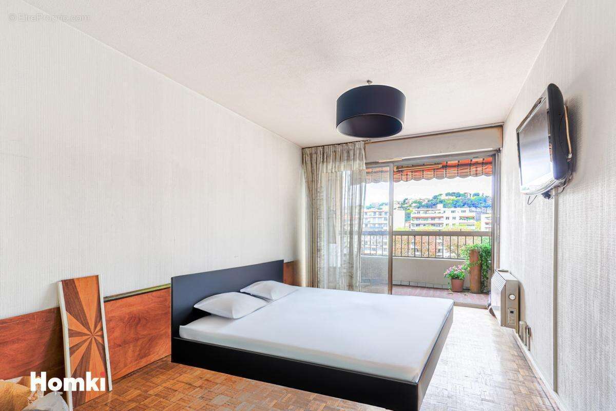 Appartement T4 de 94 m2 à Nice 06300, Place de Tende - photo 3