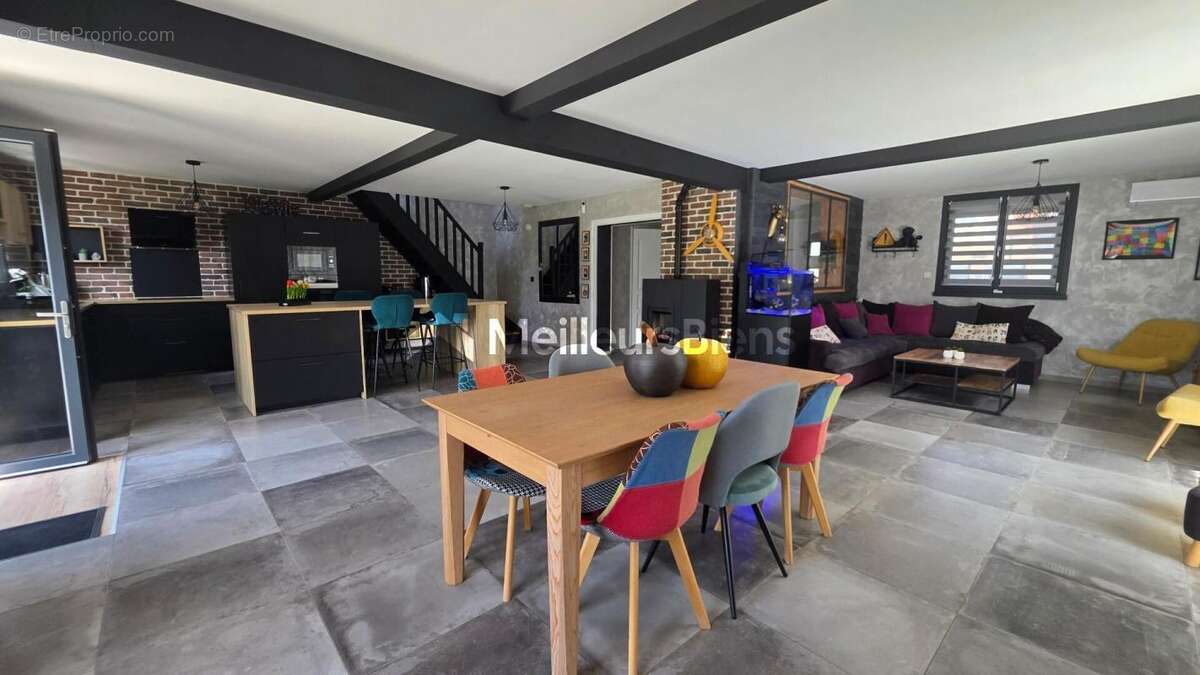 Saultain 59990 maison 6 pièces 186 m² avec terrasse et garage - photo 4