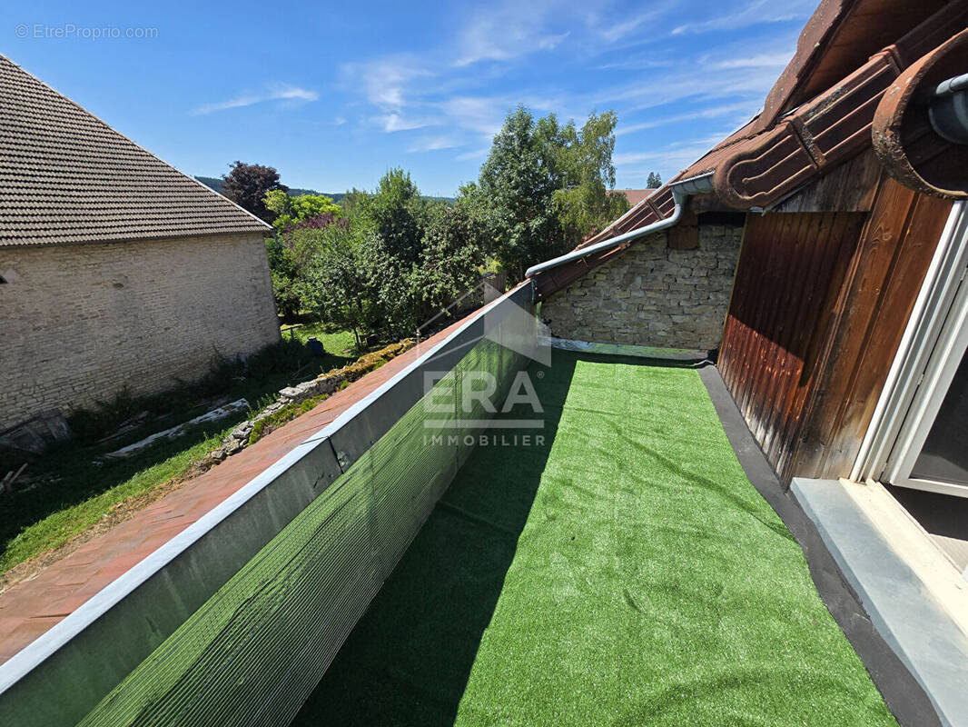 Appartement à LEVIER