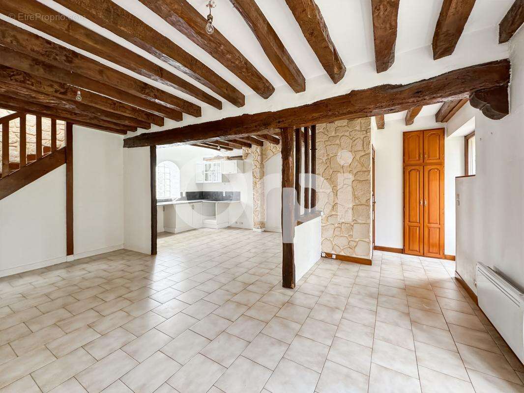 Appartement à PACY-SUR-EURE