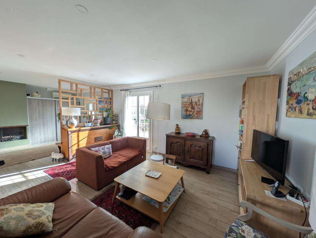 Plain pied À Vendre en parfait état - photo 16