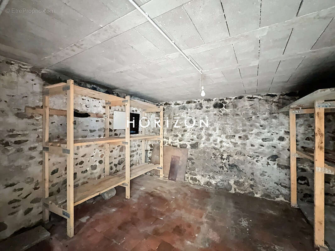 Maison à BEAUJEU
