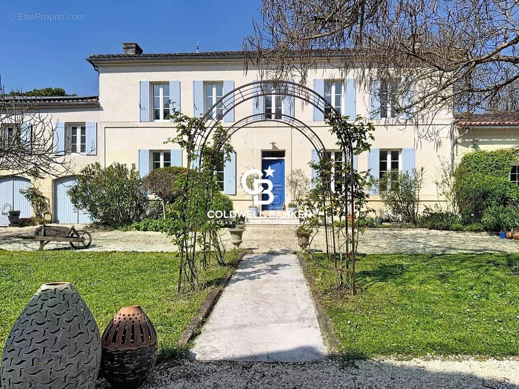 Maison à DOMPIERRE-SUR-CHARENTE
