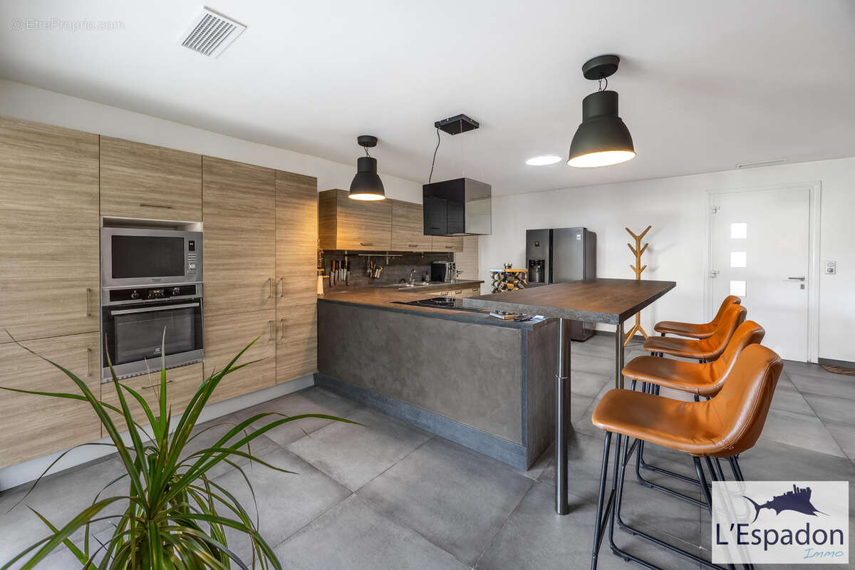 CASTELNAU-LE-LEZ   Élégance contemporaine aux portes de Montpellier - photo 11