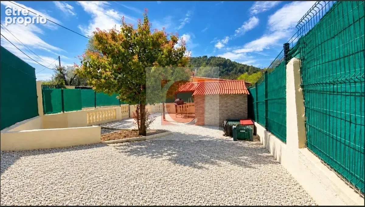 Maison plain pied, 3pièces + 2chalets + stationnements+ jardin 300M² - photo 11