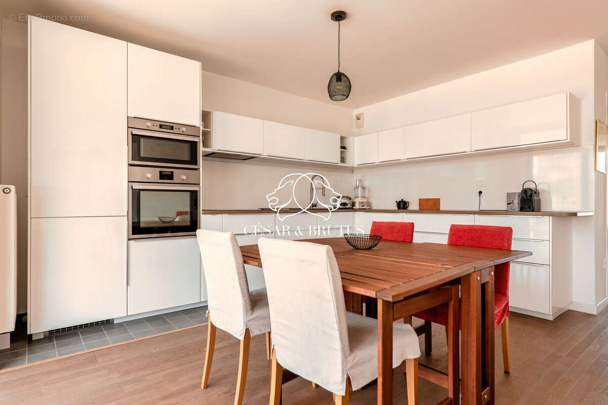 Appartement à NANTERRE