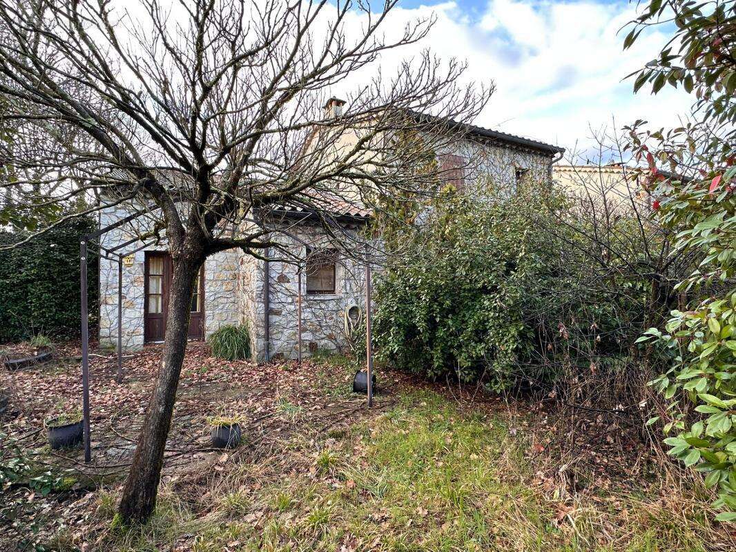 Maison à LABLACHERE