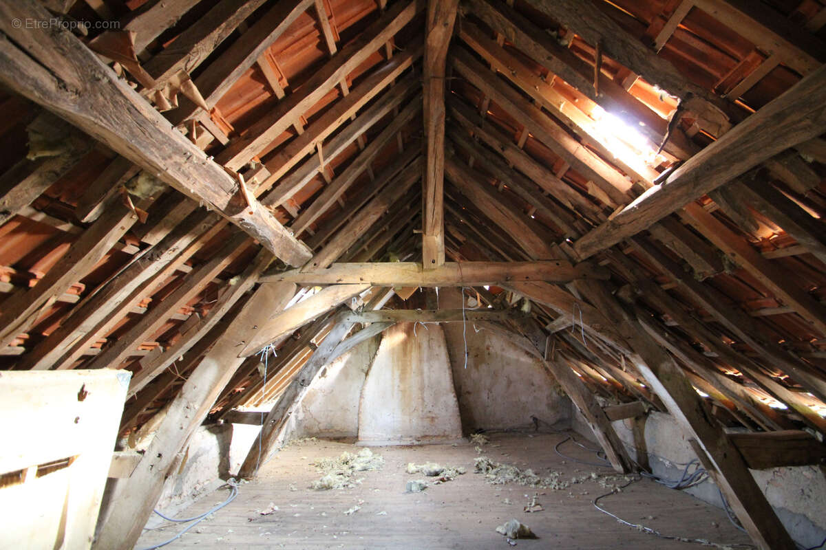 Maison à SAINT-POURCAIN-SUR-BESBRE