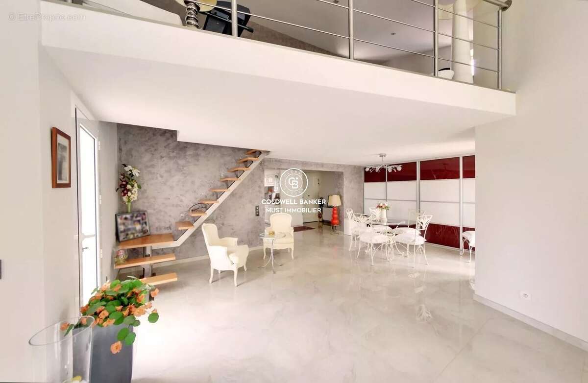 Maison à SAINT-CYPRIEN