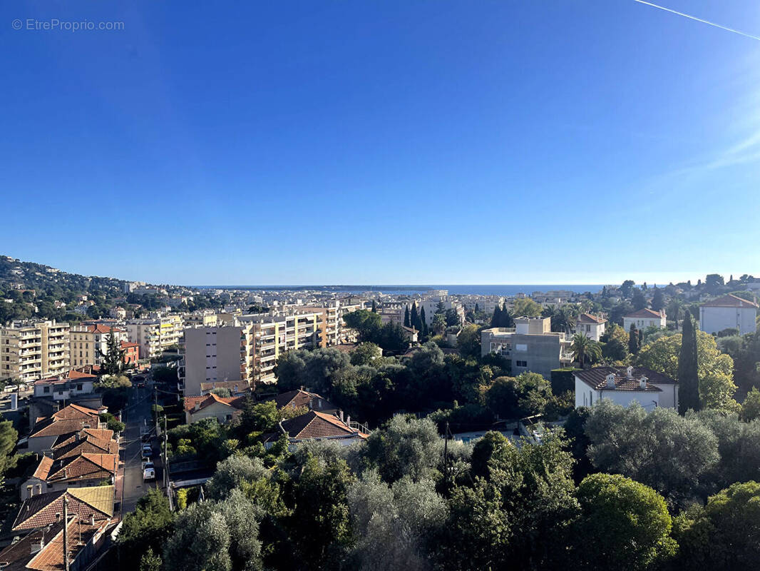 Appartement à LE CANNET