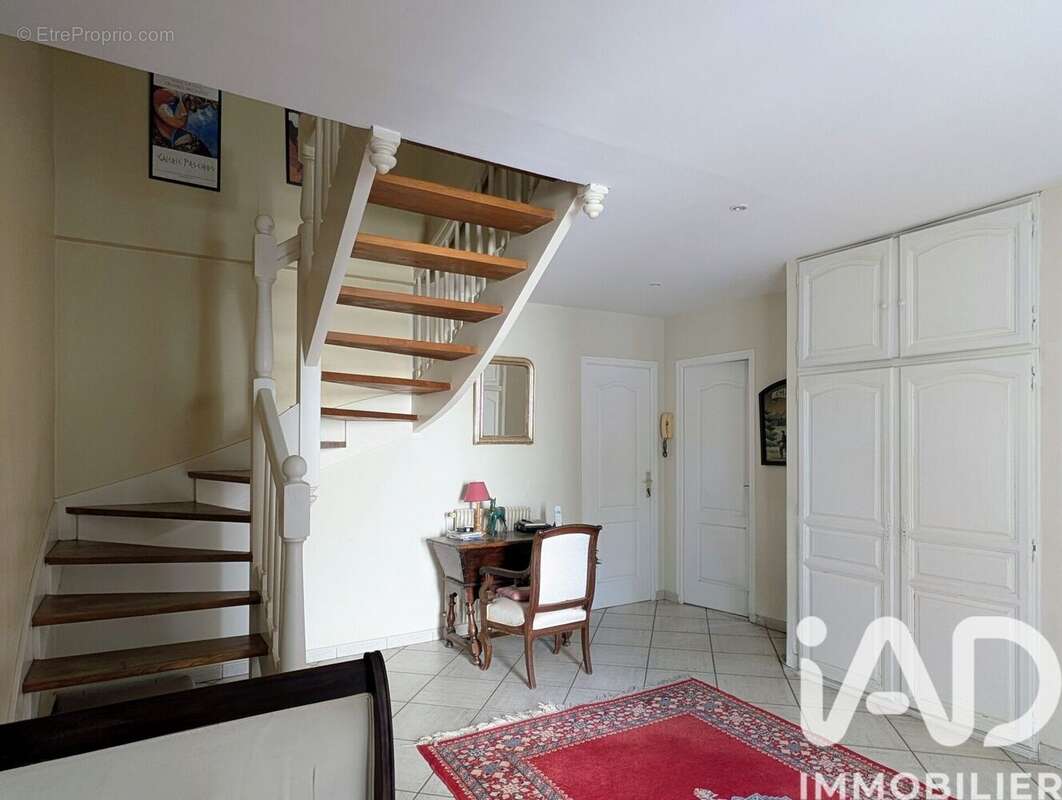Maison 295 m² à Bissieres  - photo 4