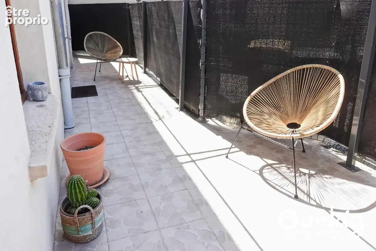 Appartement T3 centre avec terrasse cave + parking - photo 8
