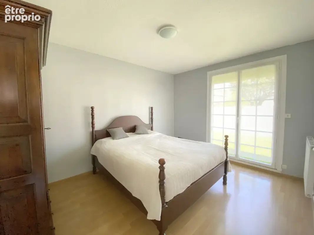 Maison à vendre à Saint Barthélemy d'Anjou avec vie de plain-pied - photo 6