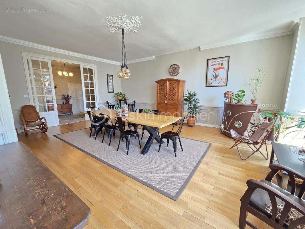 Magnifique Appartement de prestige de 204m² en hyper centre ville de Nevers - photo 5