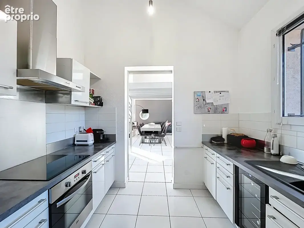 GIERES   Maison d’architecte de 146 m2 + Annexe 30 m2 -  piscine chauffée - photo 4