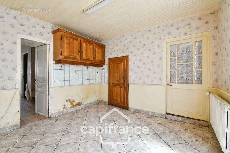 Maison en pierre à vendre 6 pièces SAINT PARDOULT (17) avec garage et atelier - photo 16