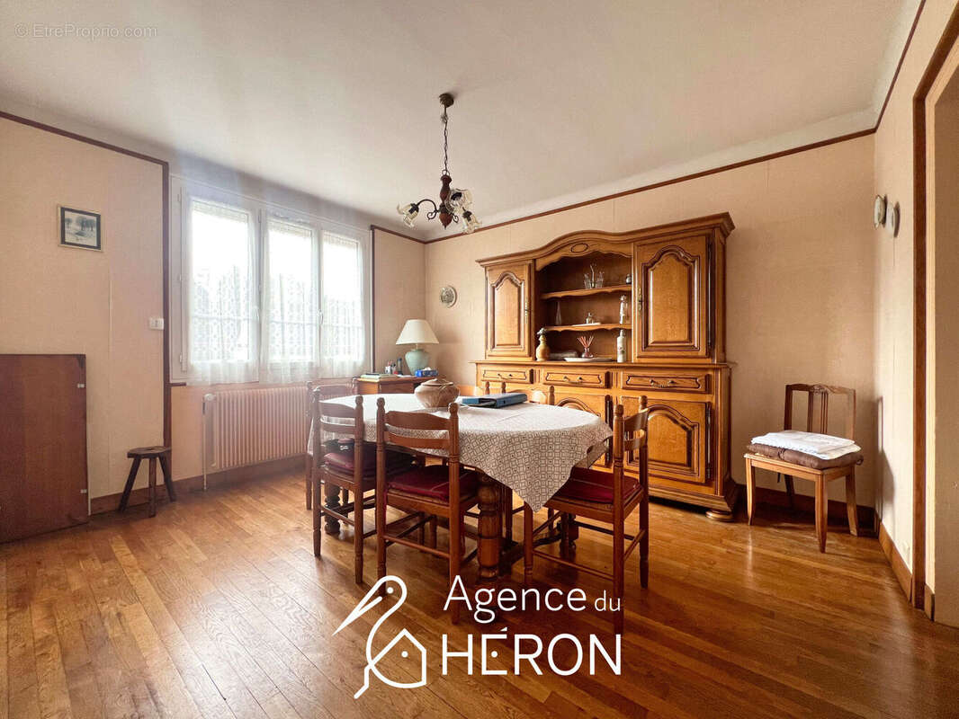 Maison 85 m² à Chateau-Landon  - photo 4