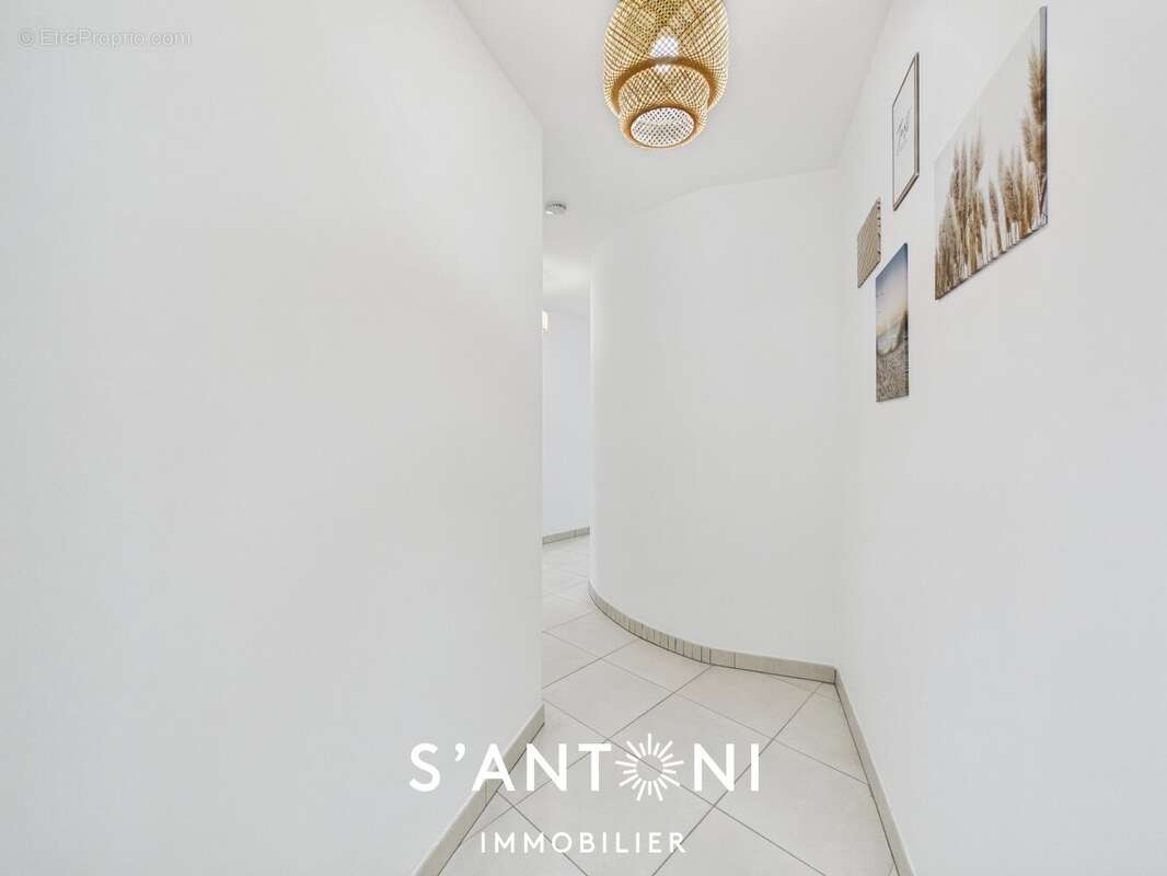 Appartement T3 lumineux avec terrasse dans résidence de standing à Sète - photo 8