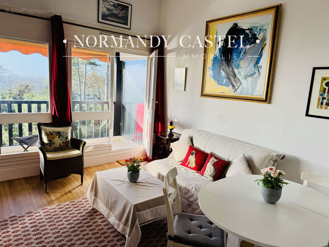 Appartement à TROUVILLE-SUR-MER