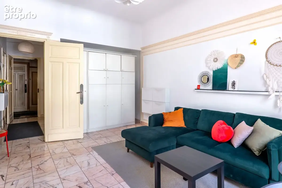 Appartement 32 m² à Paris-8e  - photo 5