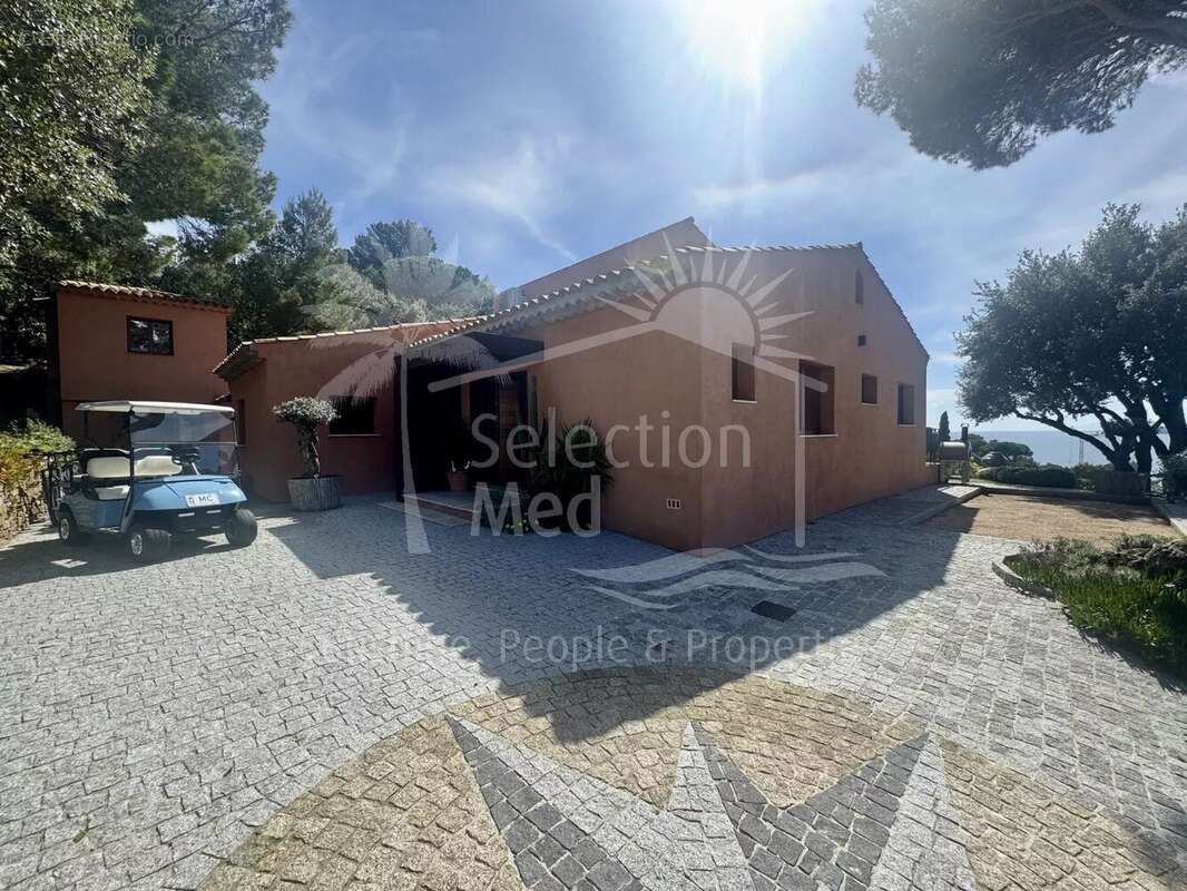 Maison à LE LAVANDOU