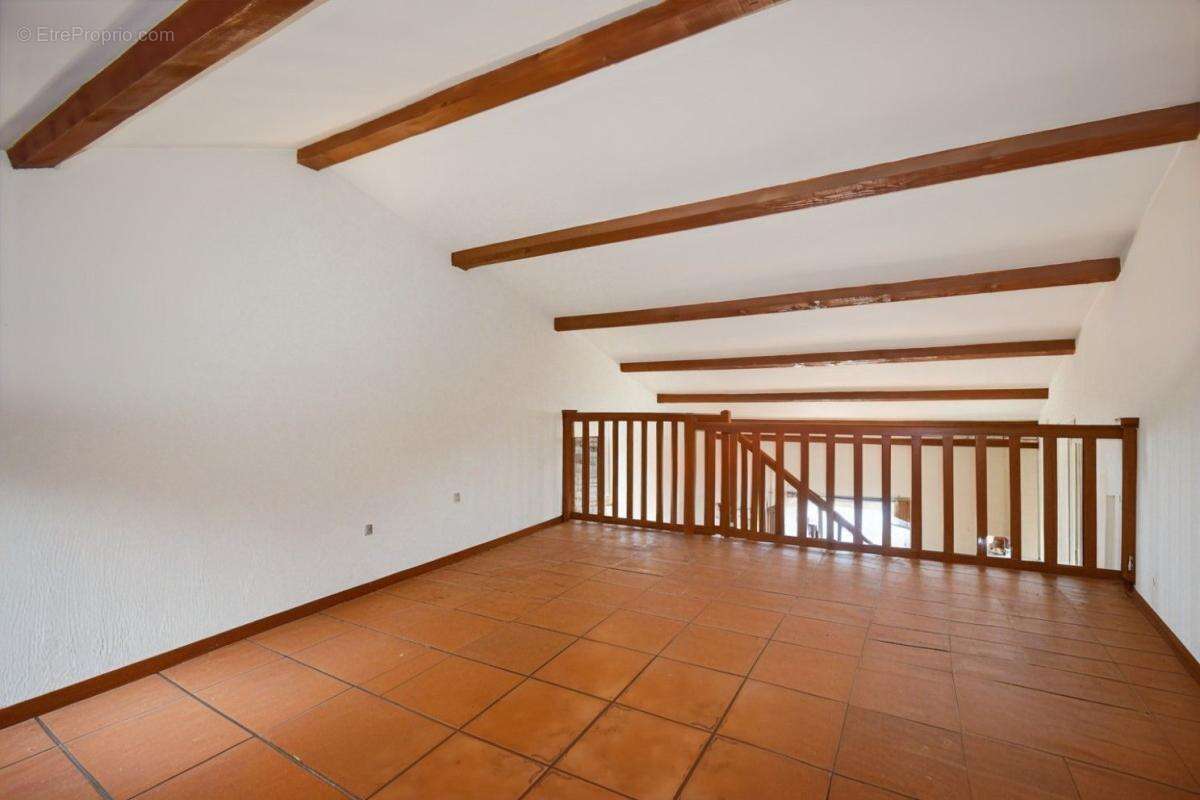 Uzès: Maison 5 ch avec piscine - photo 18