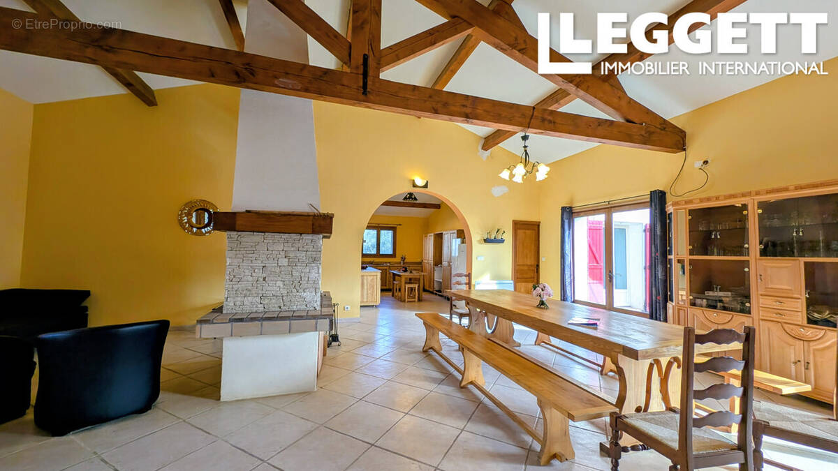 Maison à COURNIOU
