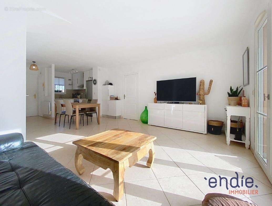 Maison à VILLENEUVE-LOUBET