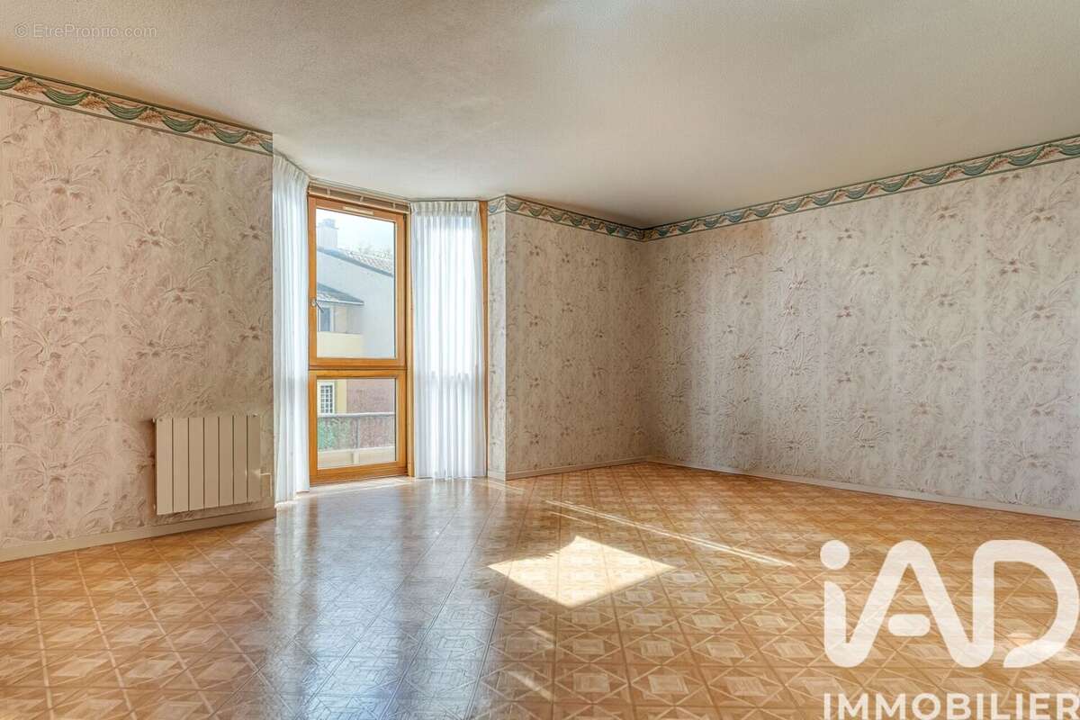 Photo 2 - Appartement à VERNEUIL-SUR-SEINE