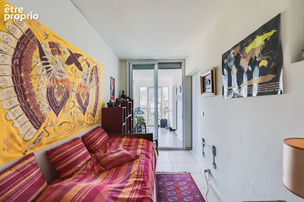 A vendre en exclusivité un appartement T4/T5 de 163 m2 avec vue mer, calanques, Notre Dame de la Garde et box/ secteur Bonnevein - photo 10