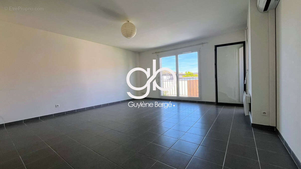 Appartement à LES MATELLES