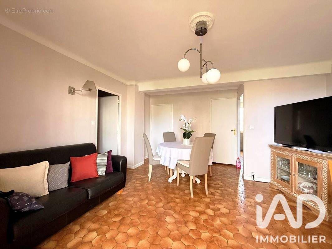 Photo 1 - Appartement à MARSEILLE-9E