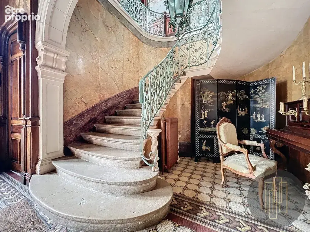 GLEIZE - château - - photo 4