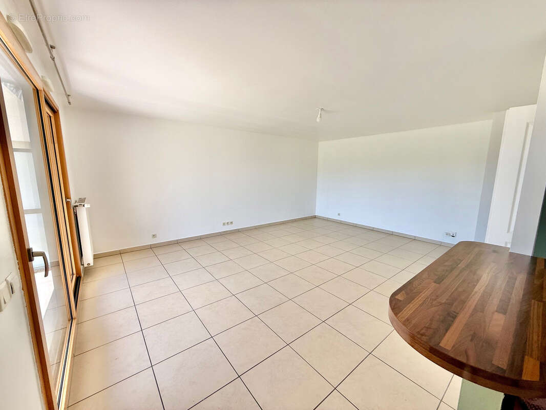 Appartement à FERNEY-VOLTAIRE