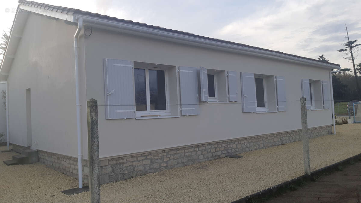 maison de 104m2 sur 1200m2 de terrain - photo 2