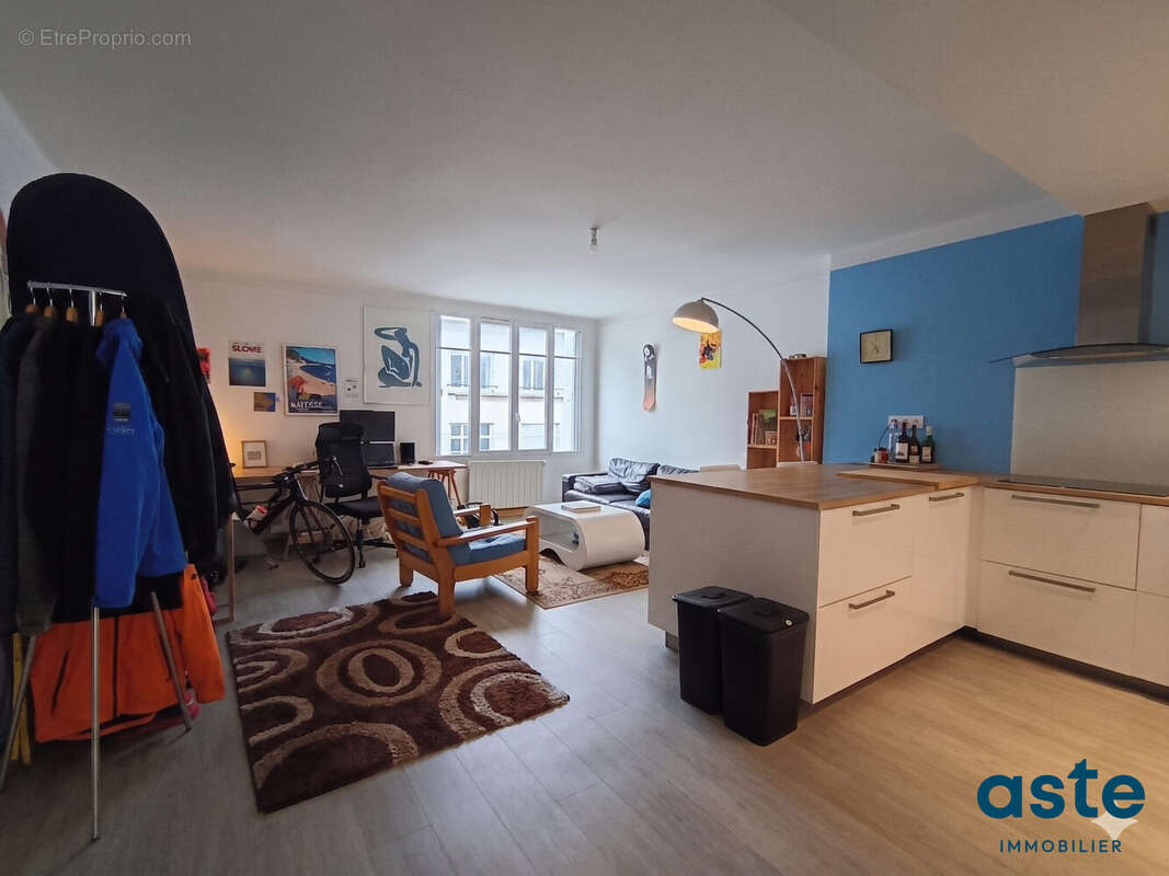 grans salon séjour SUD - Appartement à BREST