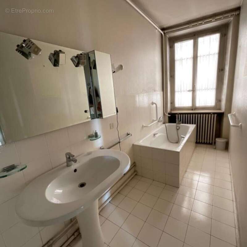 Photo 9 - Appartement à LYON-1E