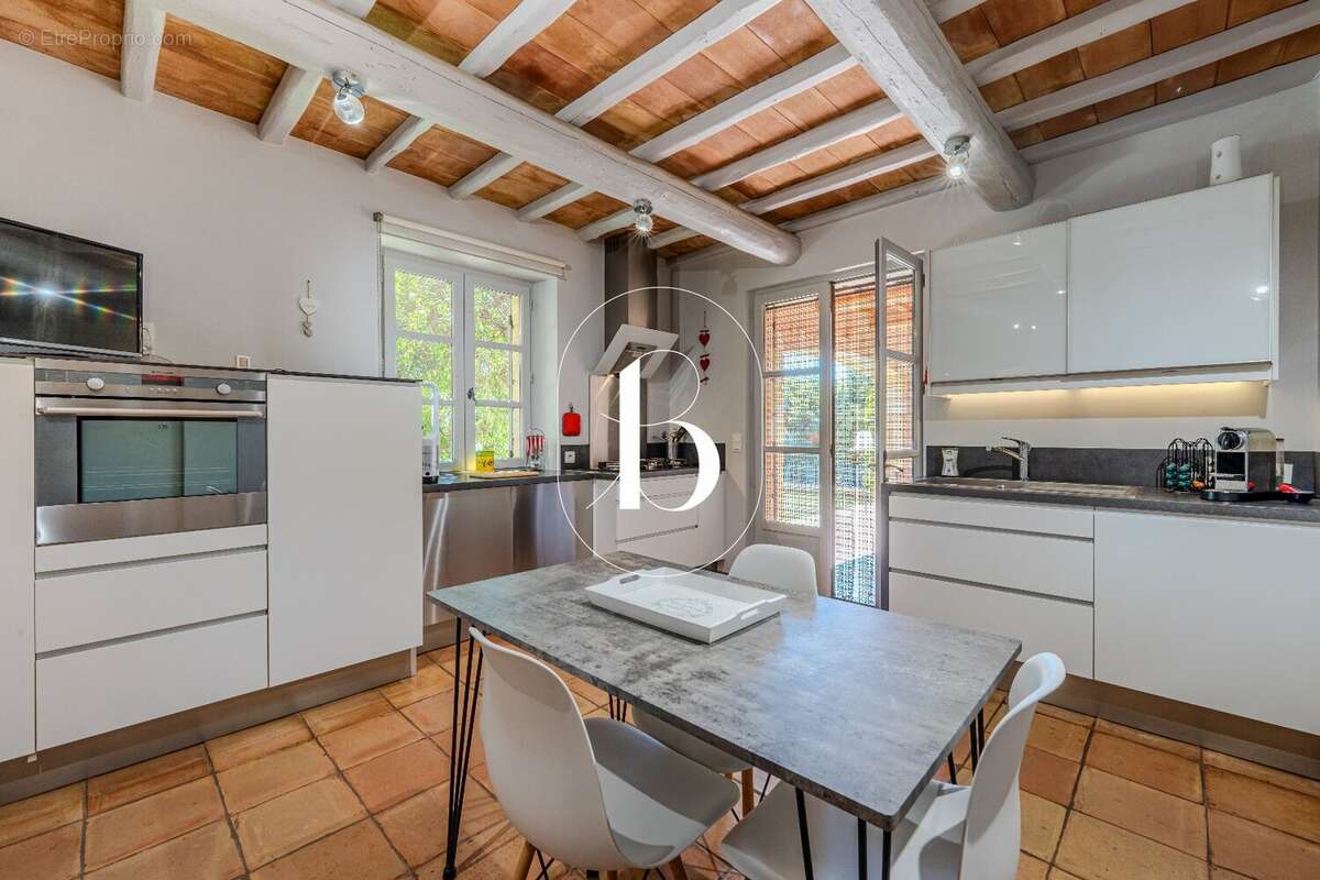 Maison à UZES