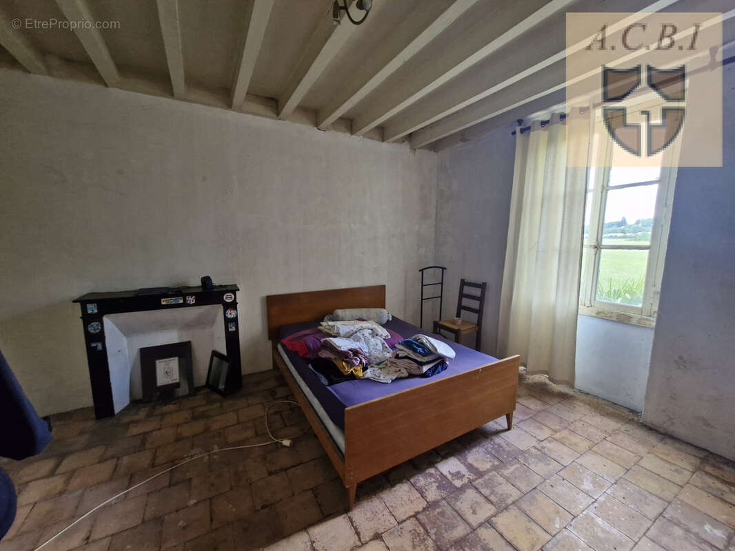 Maison à SARGE-SUR-BRAYE