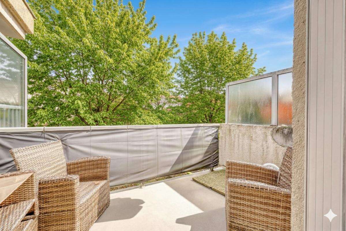 Appartement à ROSNY-SOUS-BOIS