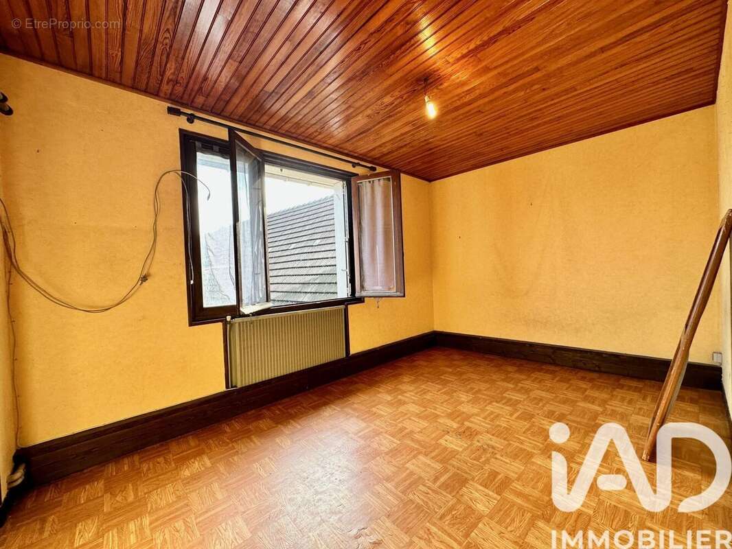 Maison 152 m² à Monceaux  - photo 5