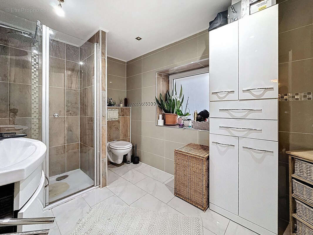 Maison à AUDUN-LE-TICHE