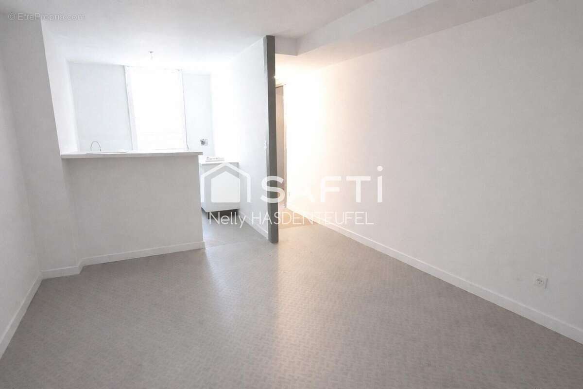 Photo 9 - Commerce à DENAIN